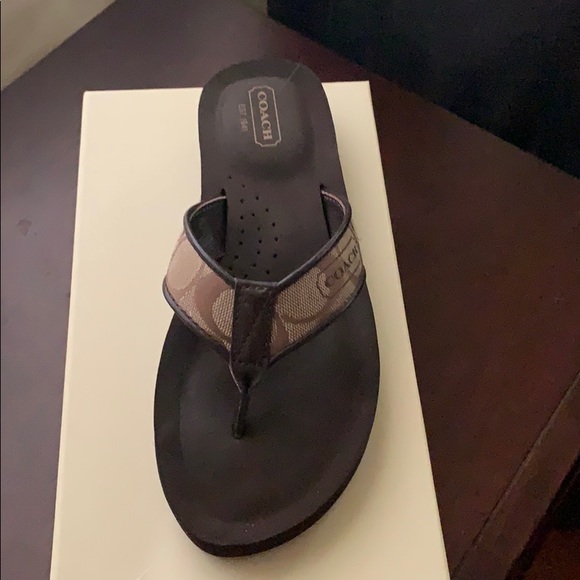 Flip flops - Picture 2 of 2